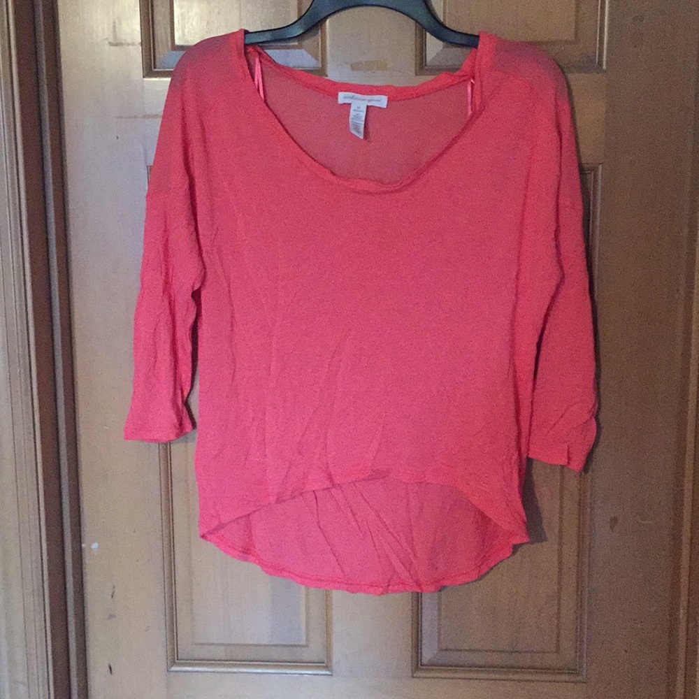 Quarter length sleeve shirt